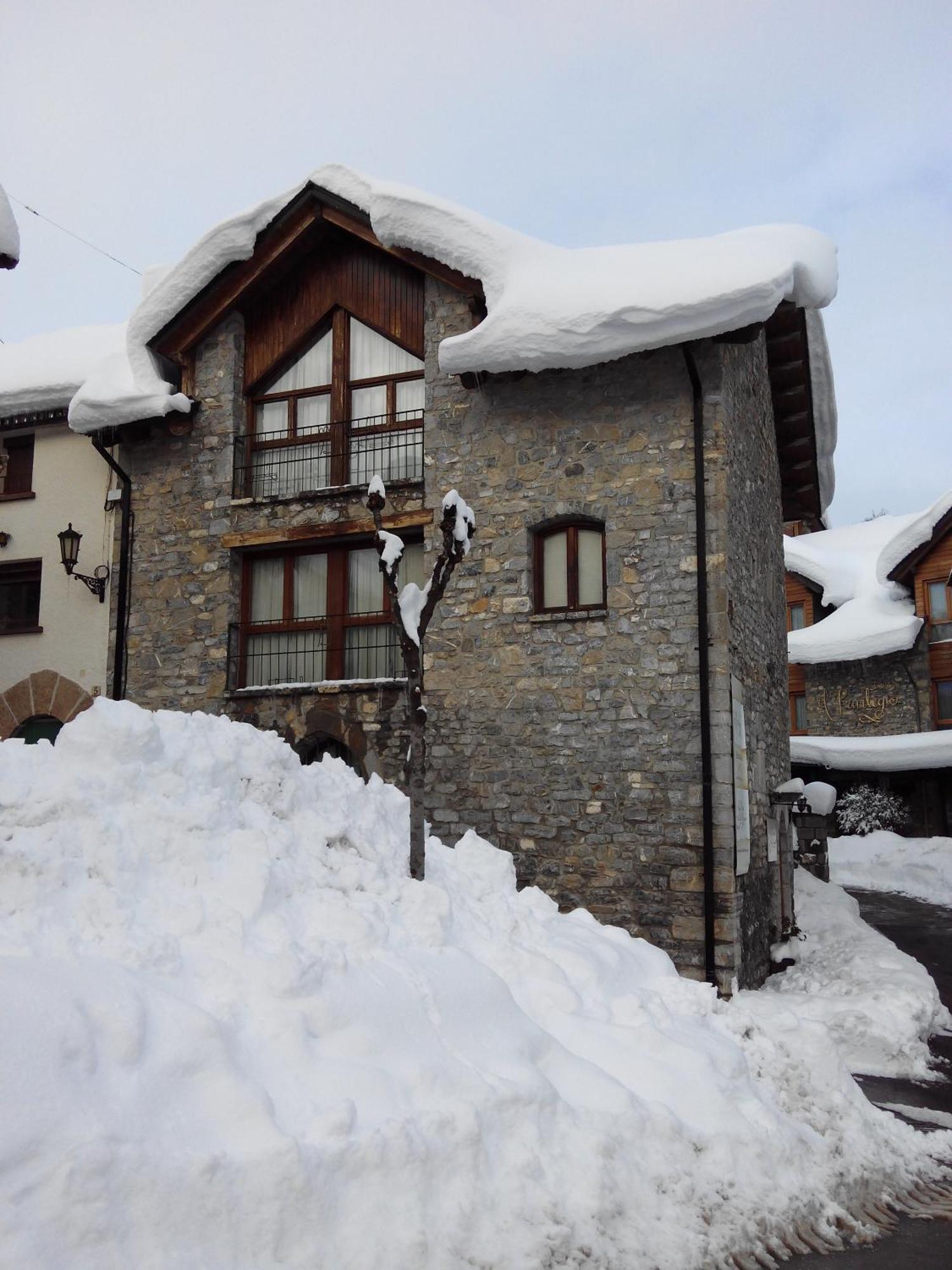 Abadia Del Pirineo Hotell Tramacastilla de Tena Eksteriør bilde