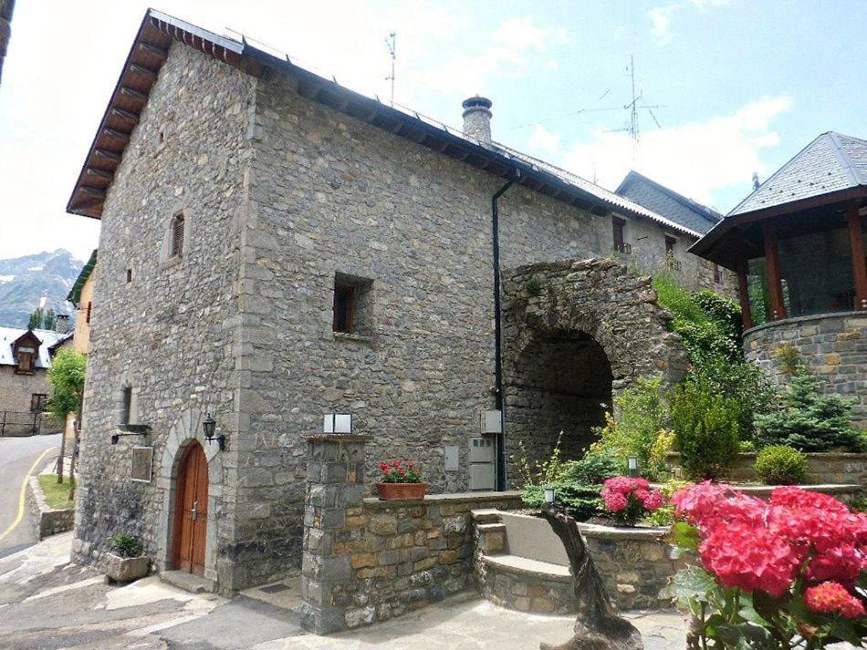 Abadia Del Pirineo Hotell Tramacastilla de Tena Eksteriør bilde